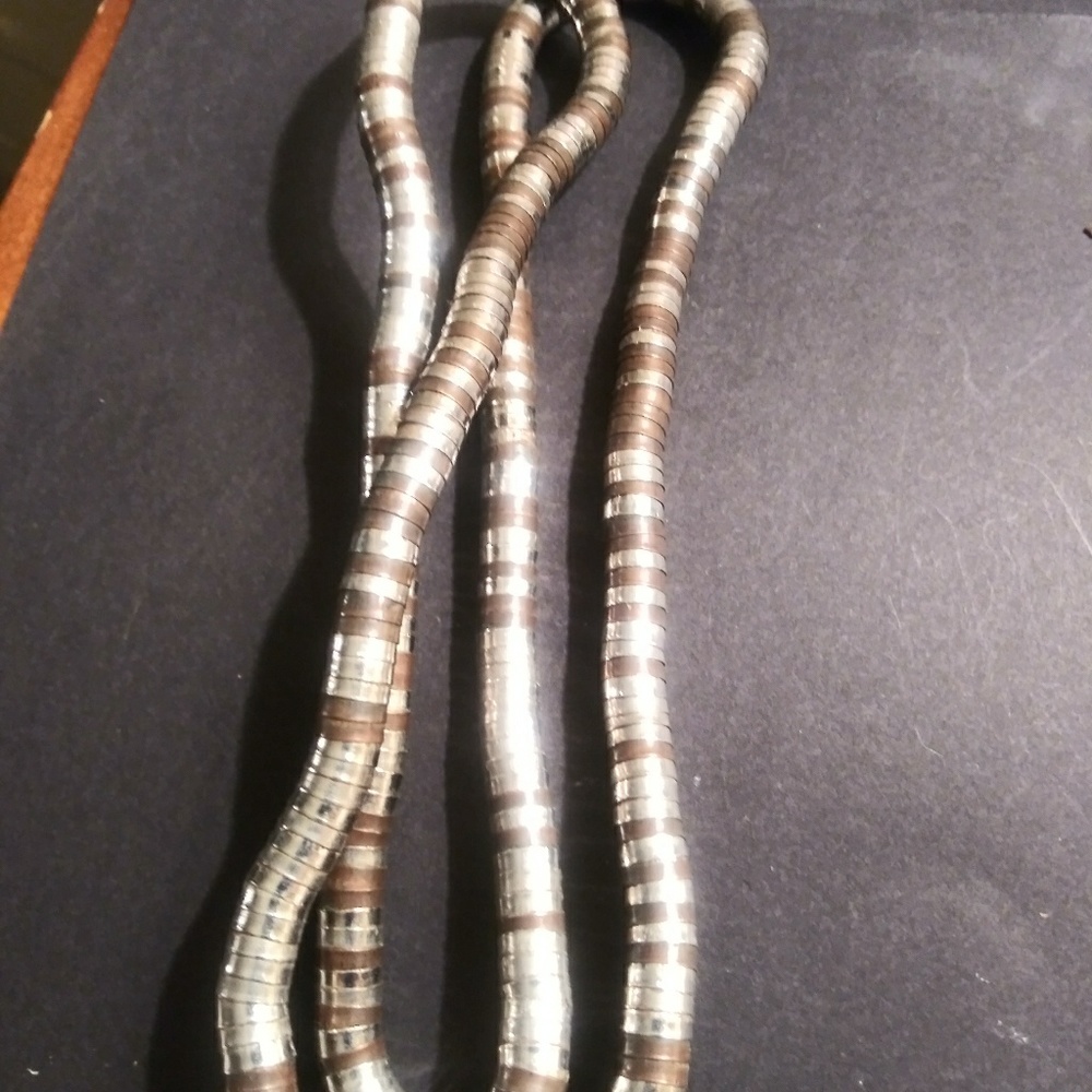 Stretch necklace or bracelet
